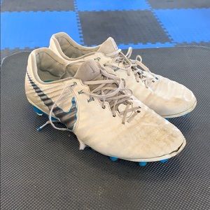 Tiempo soccer cleats